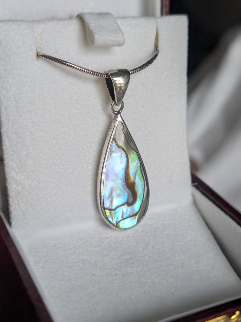 Vintage 925 Sterling Silver Iridescent Abalone Pear Pendant & Italian Snake Chai